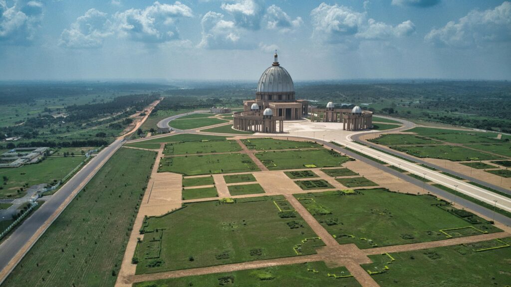 Basilique de Yamoussoukro en Côte d'Ivoire Tyché Company