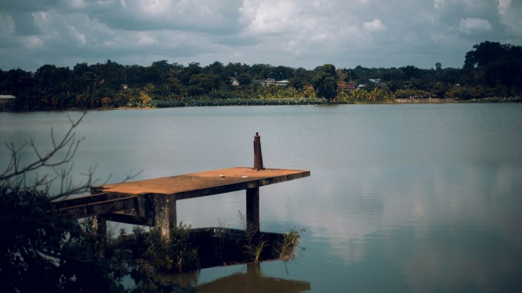 Lac Yamoussoukro en Côte d'Ivoire Tyché Company